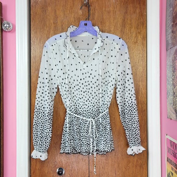 Vintage 1970s White & Black Geometric Print Pleated Ruffle Blouse - Picture 4 of 6